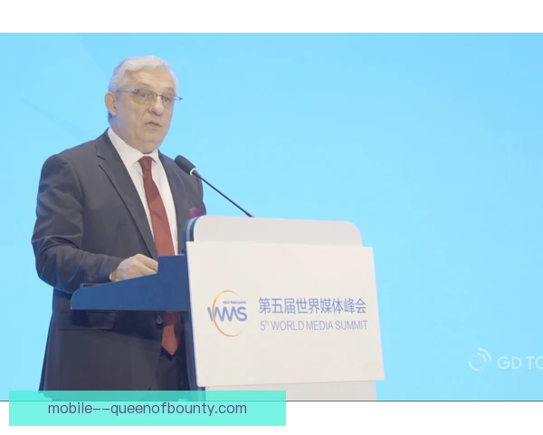 伊斯梅尔·赛巴里谈留洋与职业转折 埃因霍温中场的成长路径